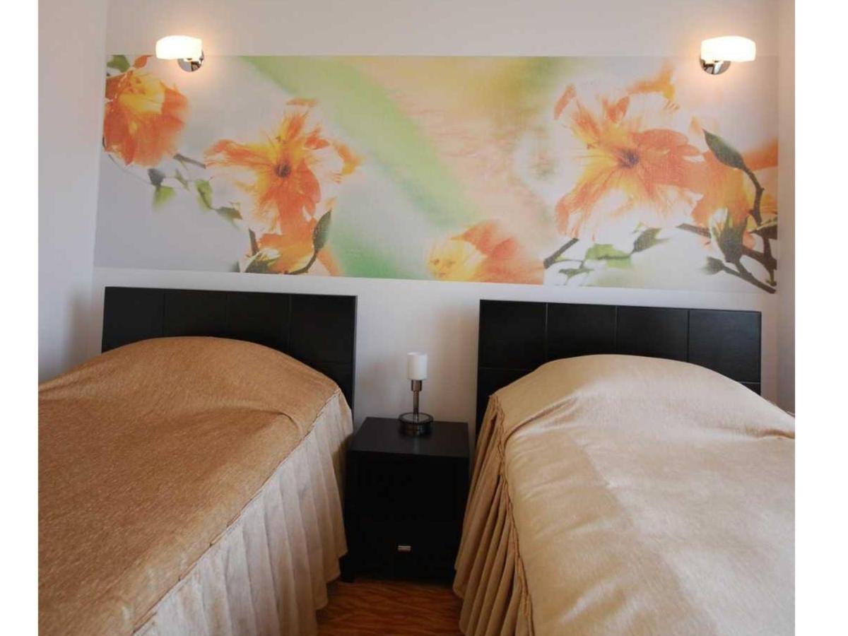 Hotel Grandis Apulum Mioveni ภายนอก รูปภาพ