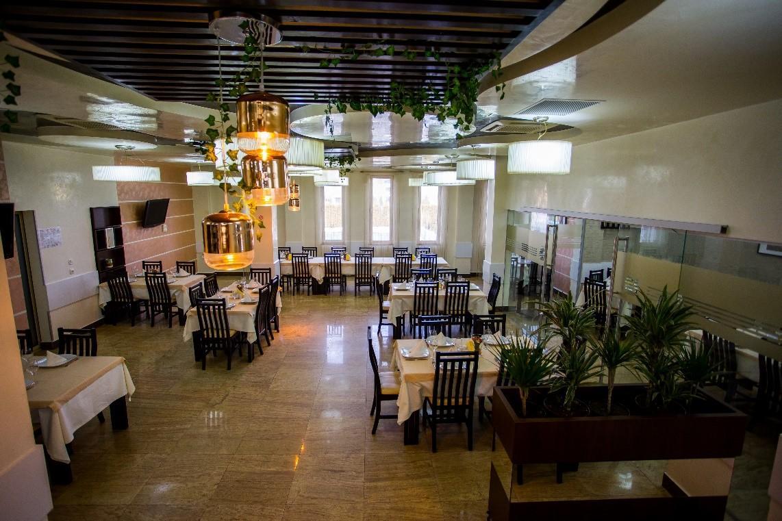 Hotel Grandis Apulum Mioveni ภายนอก รูปภาพ